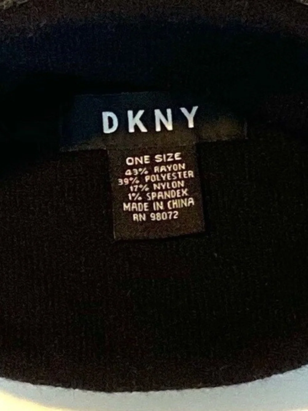 COPY -(NWT) DKNY Women's Velvet Flocked LOGO Flat Knit Skull Beanie Cap OSFM
